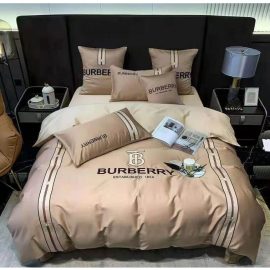 New Burberry Bed Sheet Cover Set King Size in AjmanShop
